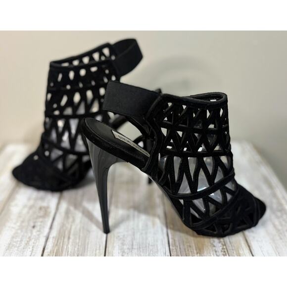 Steve Madden Bootie Style Open Toe Stiletto Heels Size 9M - Picture 5 of 9